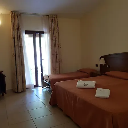 Hotel S'olia 3*